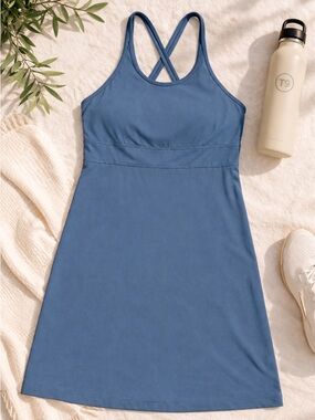 Title Nine Athletic Dress Built In Bra Criss
Cross Back Inside Pocket Medium